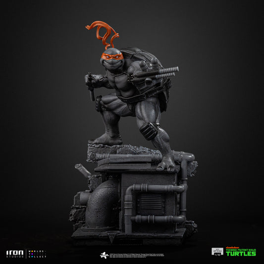 Pre-Order - Statue Michelangelo (Black and White Variant) - Teenage Mutant Ninja Turtles - BDS Art Scale 1/10 - Iron Studios